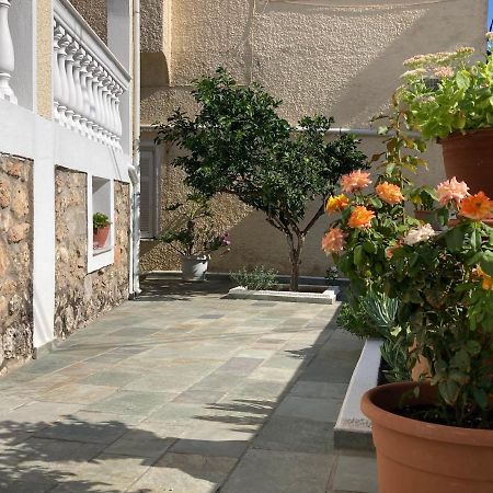 Olga'S Place Σπέτσες Εξωτερικό φωτογραφία